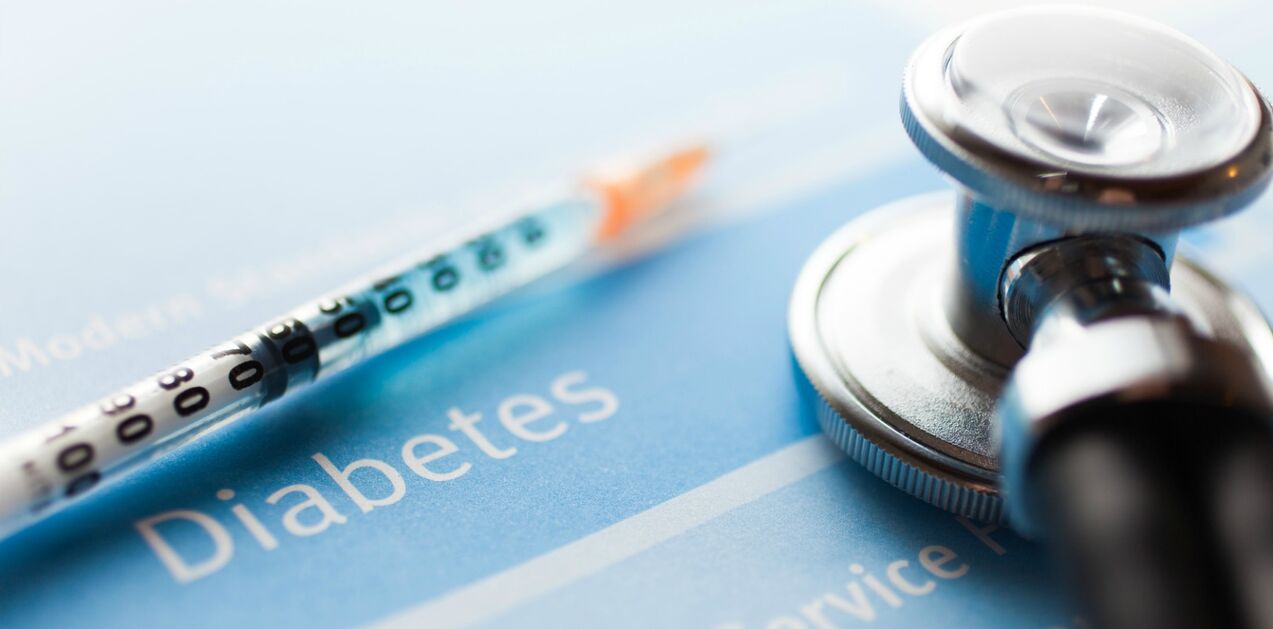 La diabetes mellitus es una patología del sistema endocrino, acompañada de deficiencia de insulina. 